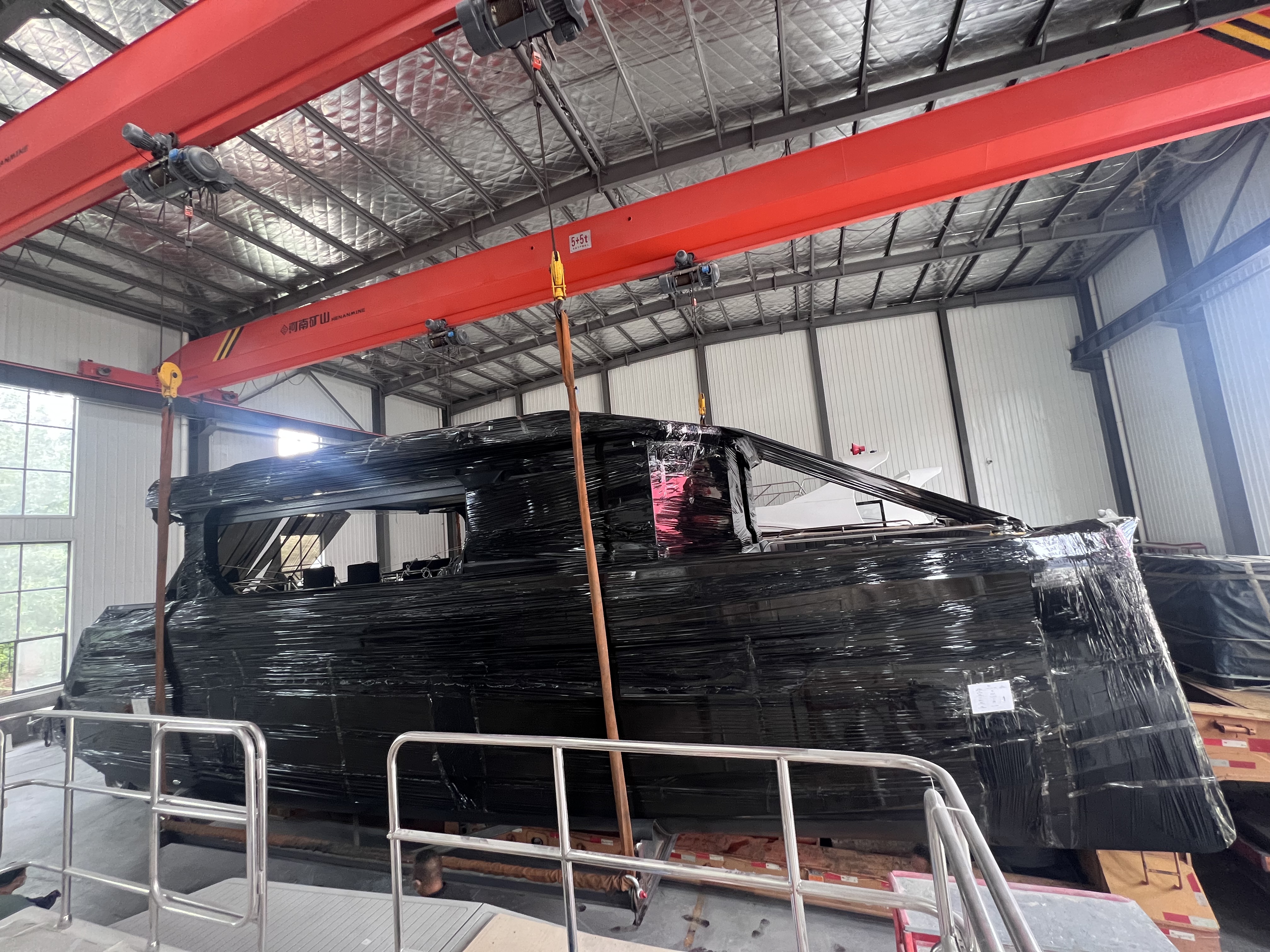 İlk Lawada® 1360 Partisi Katamaran Malezya'ya teslim edildi, ikincisi inşa ediyordu.