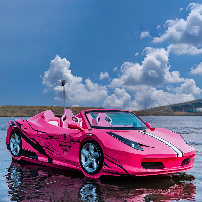 Su Ferrari Araba Teknesi